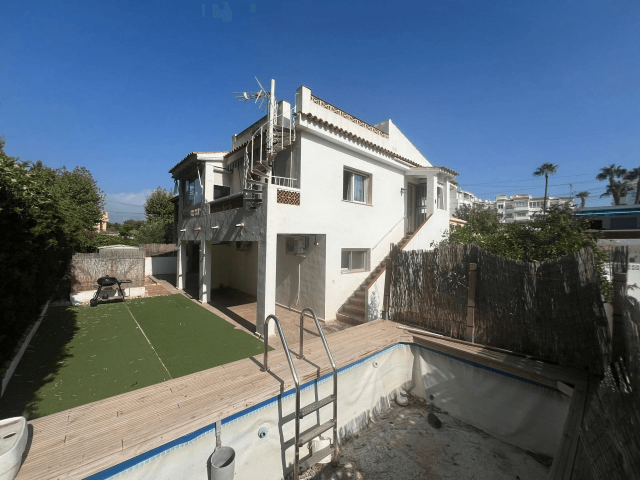 Villa ved Eucalyptus-parken i Albir