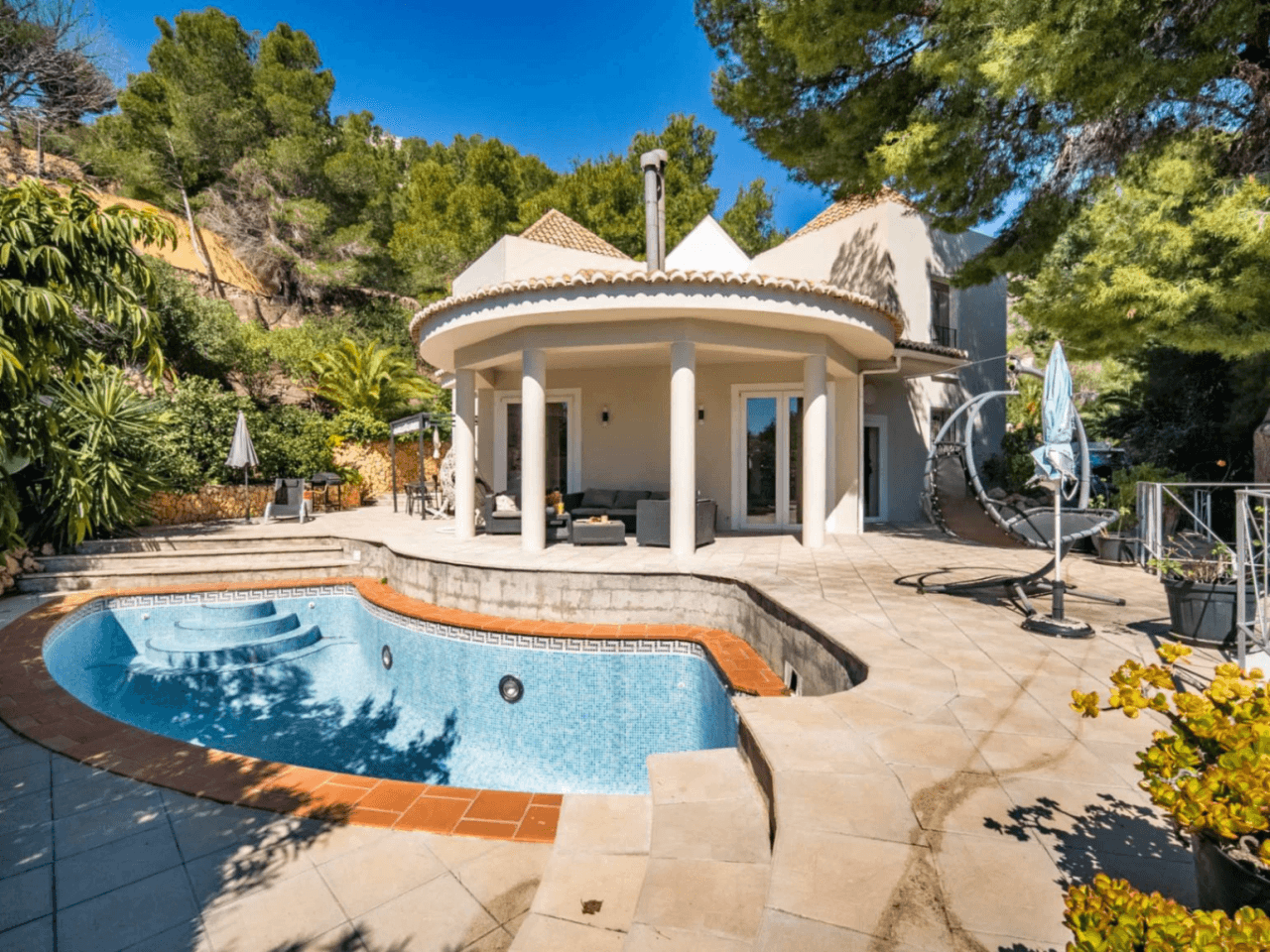 Chalet à vendre avec 4 chambres et piscine privée à Altea