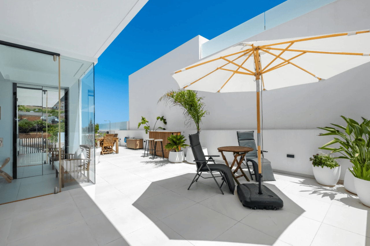 Villa en Venta Polop: 3 dormitorios y piscina privada