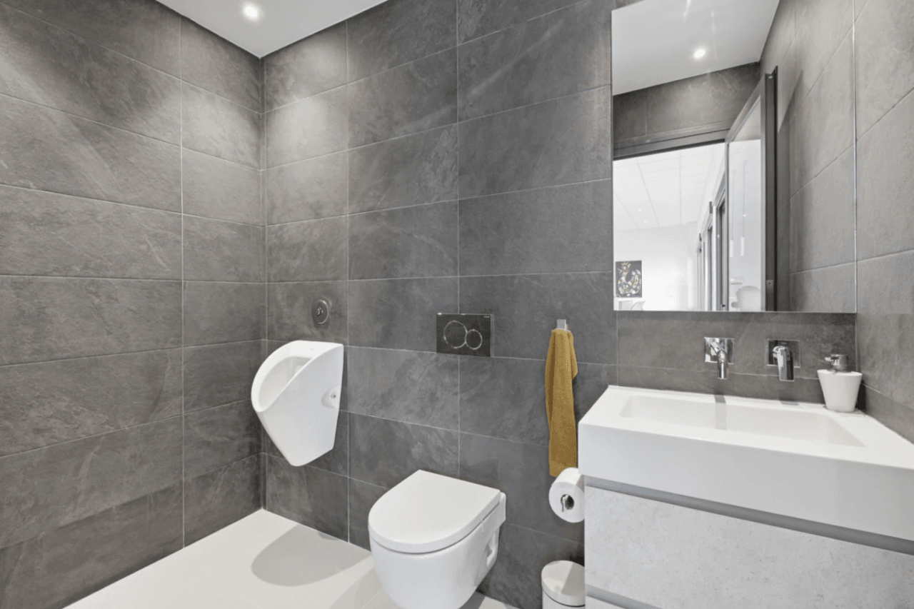 Villa en Venta Polop: 3 dormitorios y piscina privada