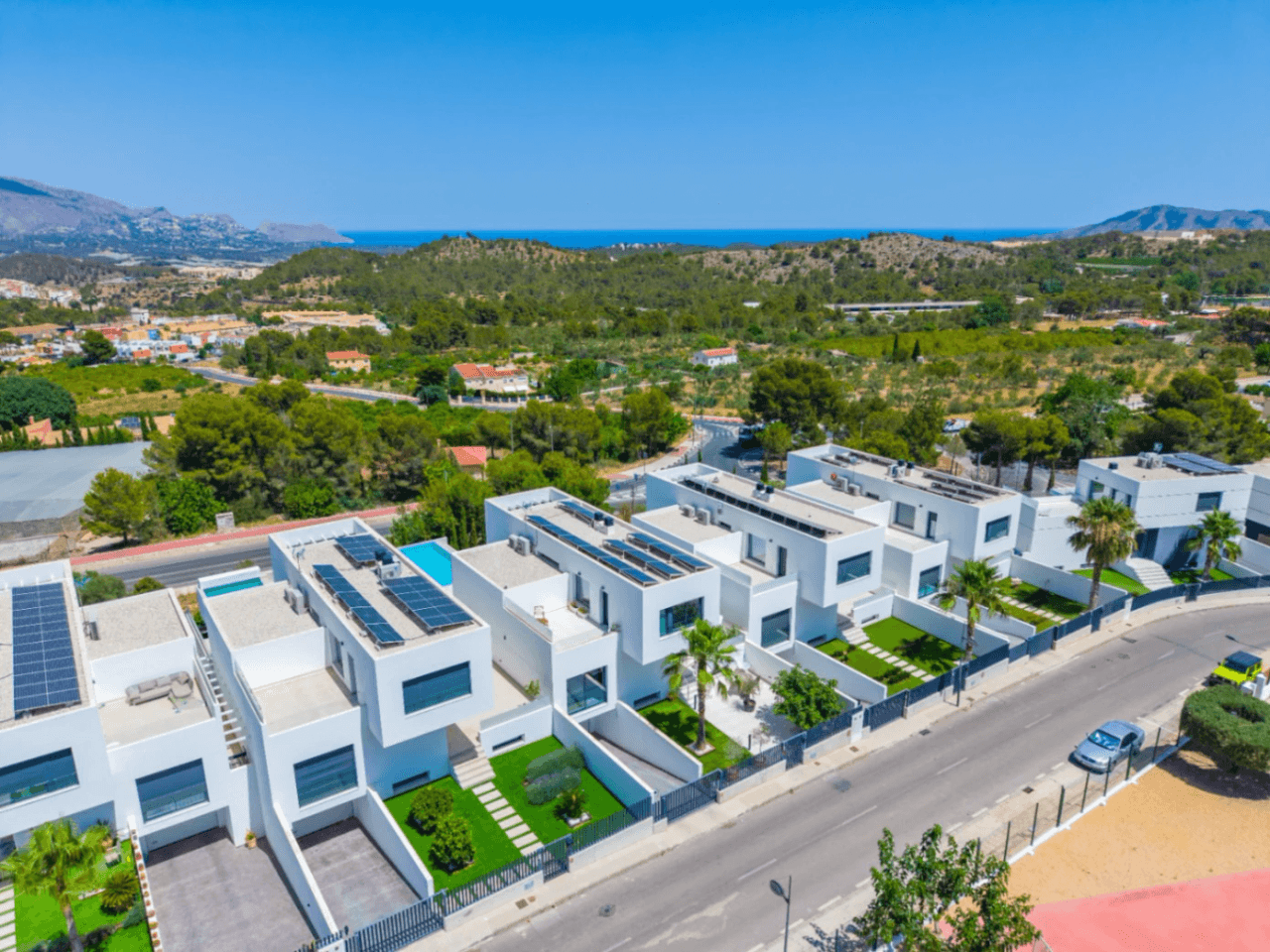 Villa en Venta Polop: 3 dormitorios y piscina privada