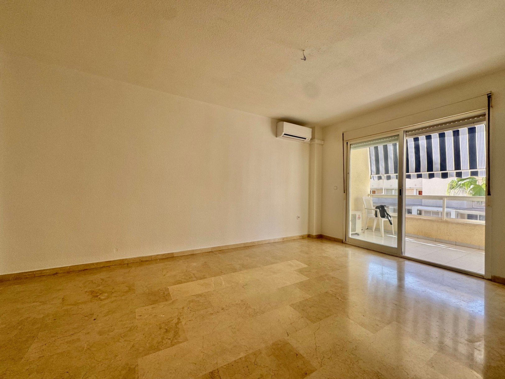 Appartement à la vente à Albir